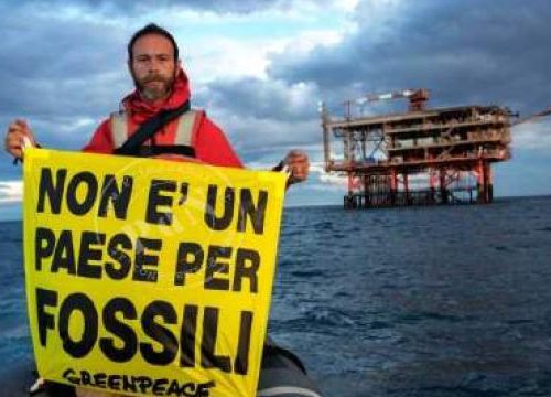 Con il “Milleproroghe” tornano le trivelle: il pericolo incombe sui mari della Puglia