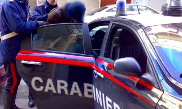Mafia, a Taranto 16 arresti dei Ros (anche due minori). Tra le accuse scambio elettorale: coinvolti due candidati