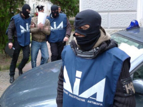 “Petrol-mafie”, 71 arrestati tra Reggio Calabria, Catanzaro, Napoli e Roma
