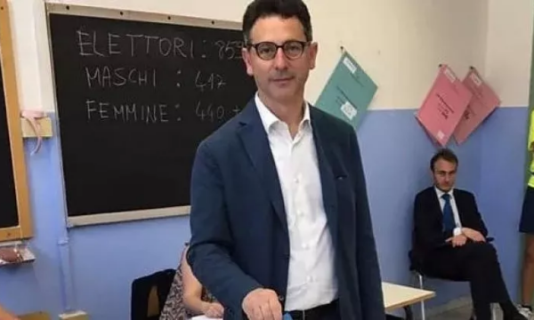 Bari, voti comprati a 50 euro per far rieleggere il sindaco di Triggiano: il marito dell’assessora regionale Maurodinoia tra i 13 indagati